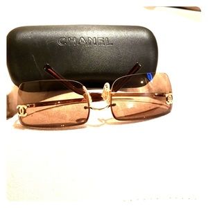 CHANEL Sunglasses